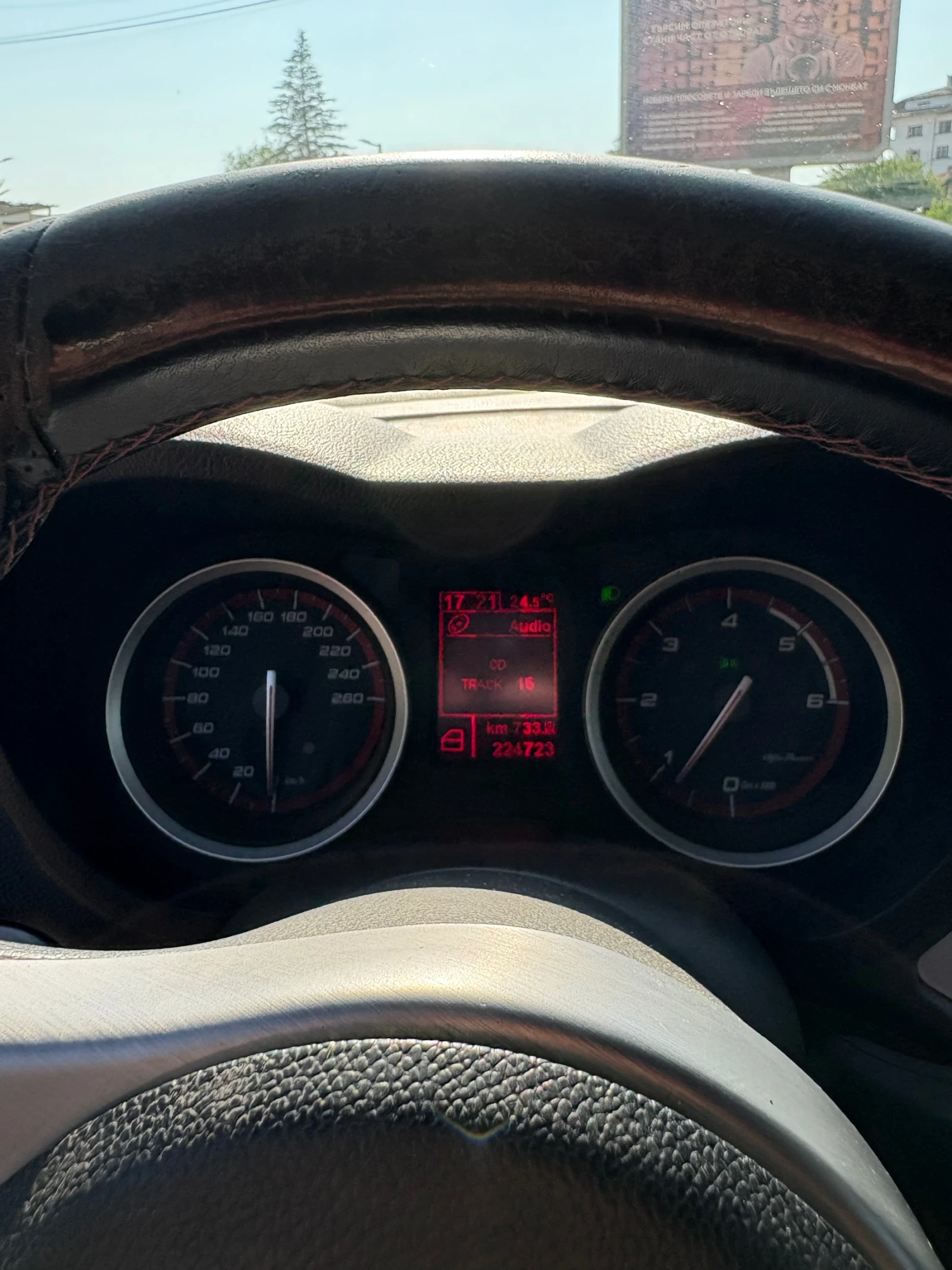 Alfa Romeo 159 sportwagon 1.9 JTDm - изображение 6