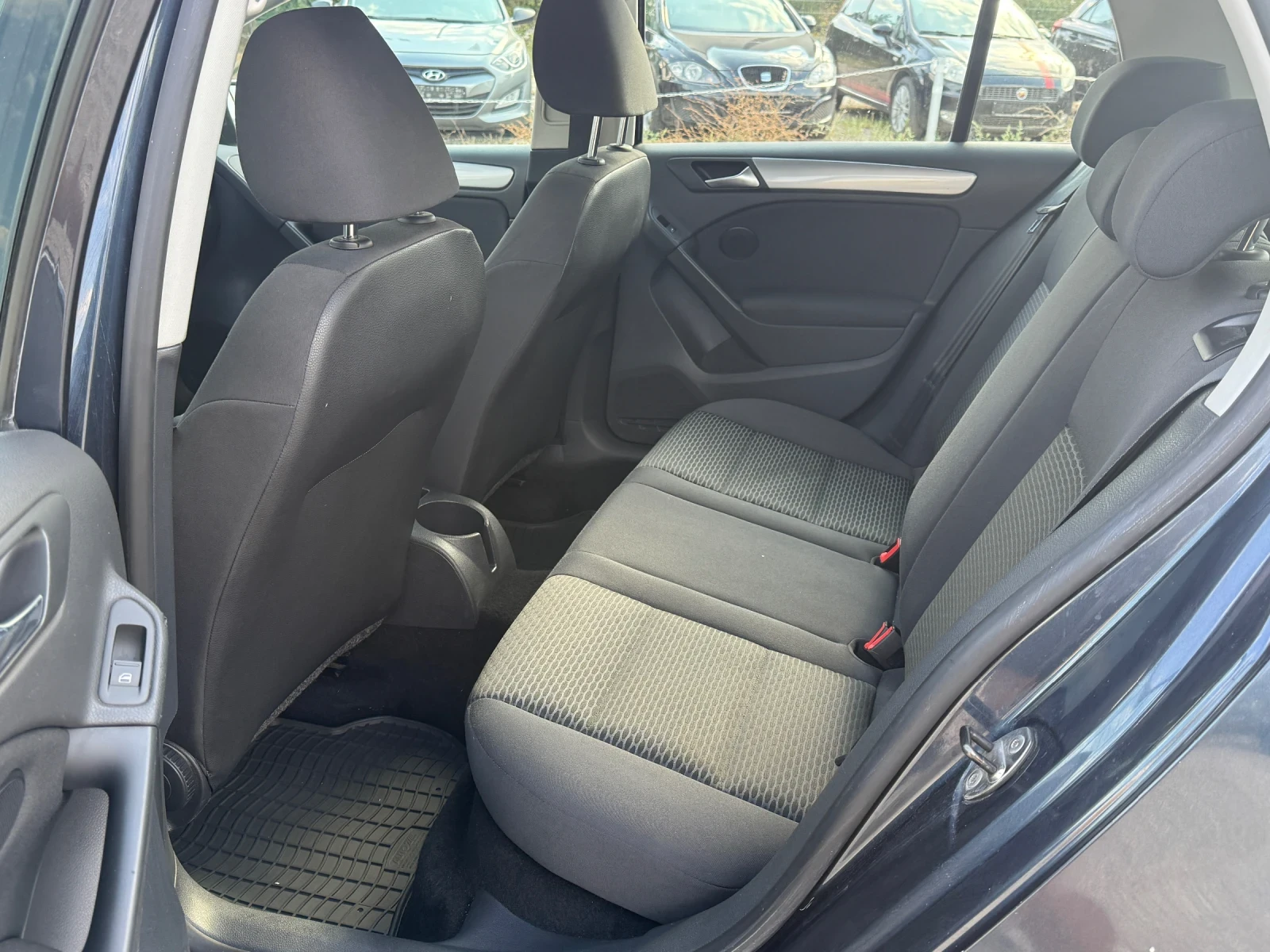 VW Golf * * 130000КМ* * СЕРВИЗНА ИСТОРИЯ * *  - изображение 9