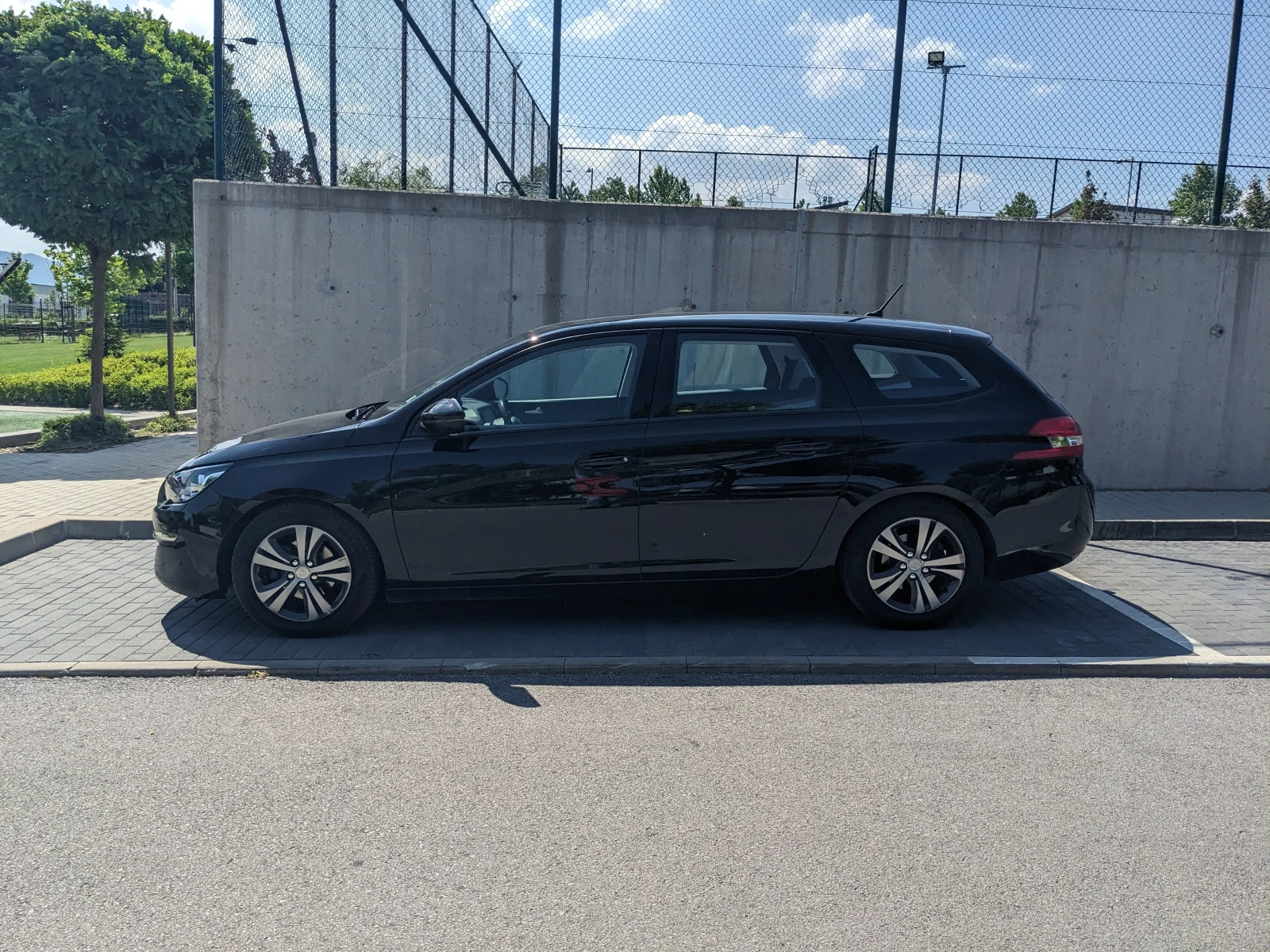 Peugeot 308 1.6 HDI - изображение 2
