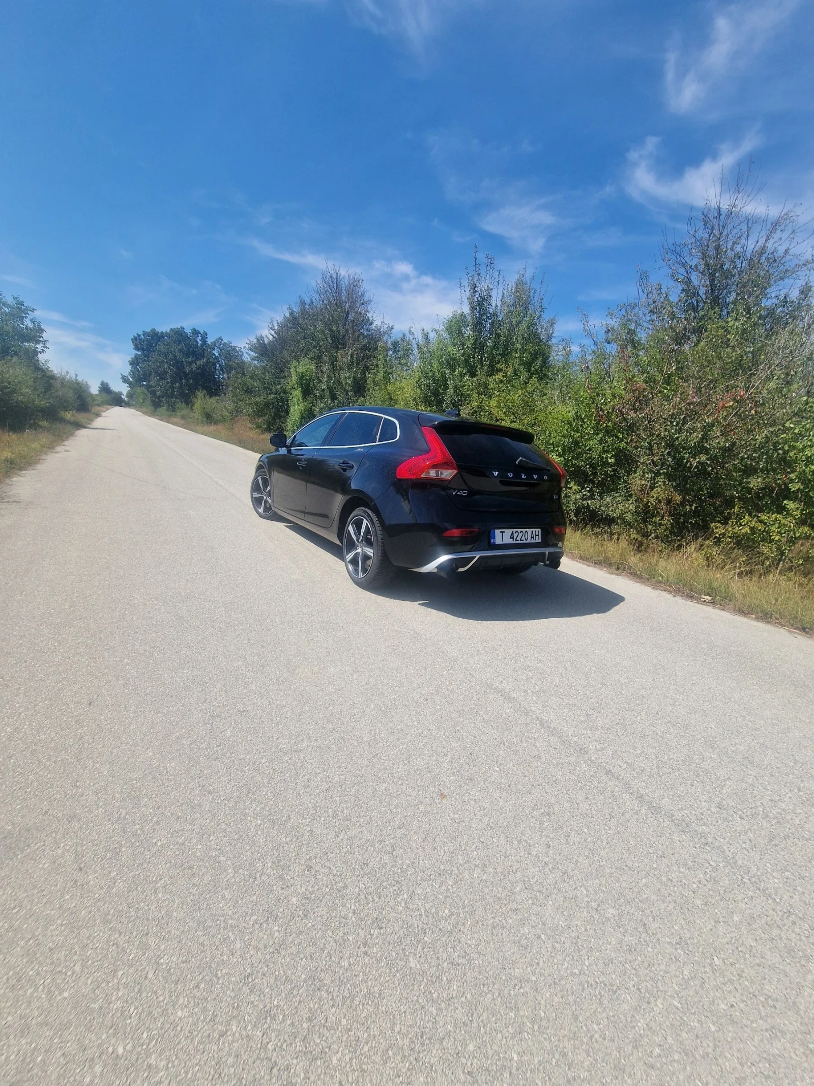 Volvo V40  - изображение 5