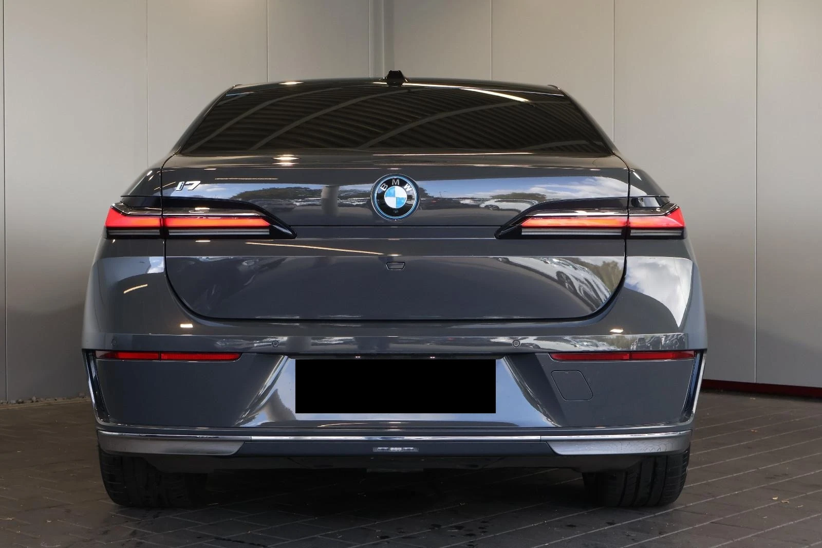 BMW i7 xDrive60/THEATRE SCREEN/CARBON/B&W/ICONIC GLOW/360 - изображение 5