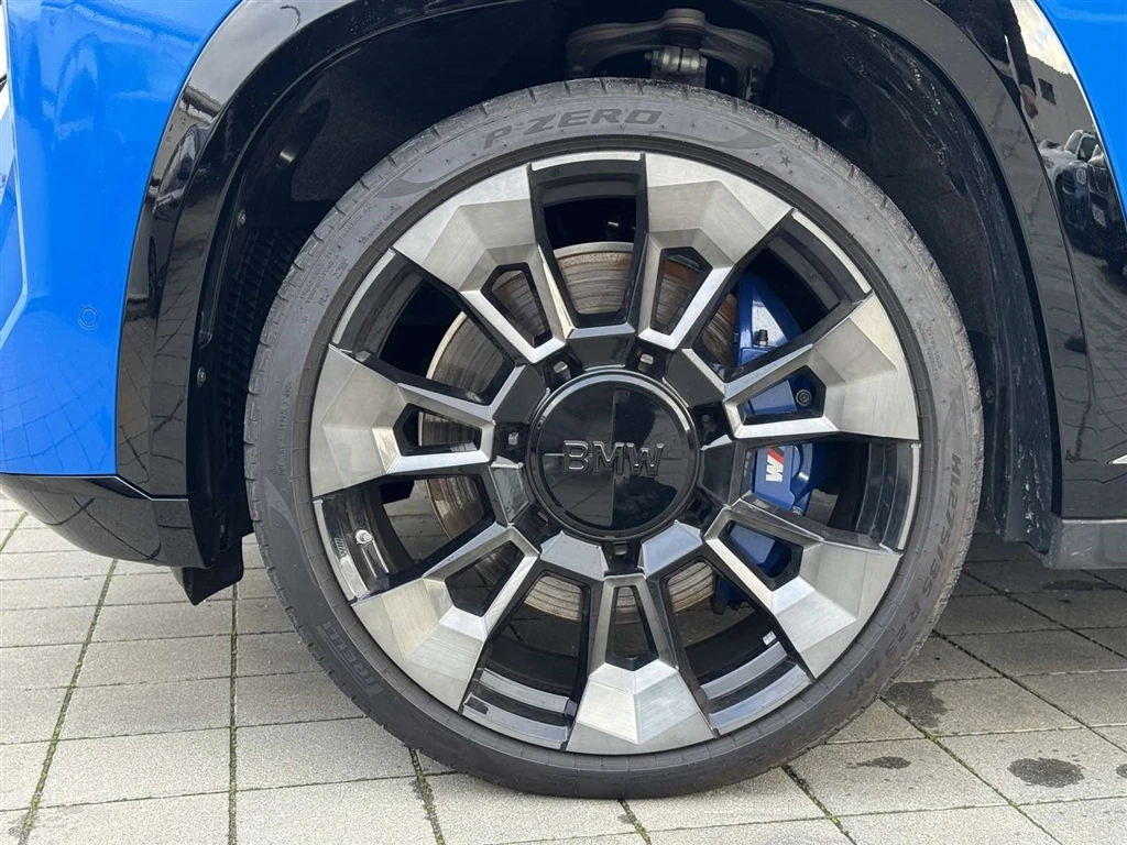 BMW XM  - изображение 5