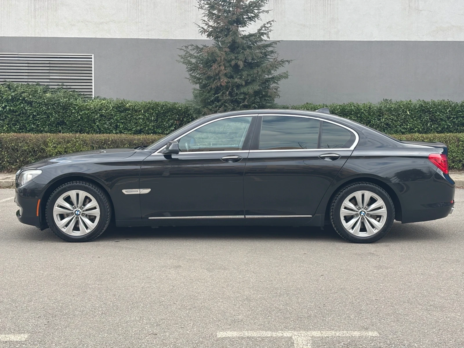 BMW 740 740i 326 к.с. - изображение 5