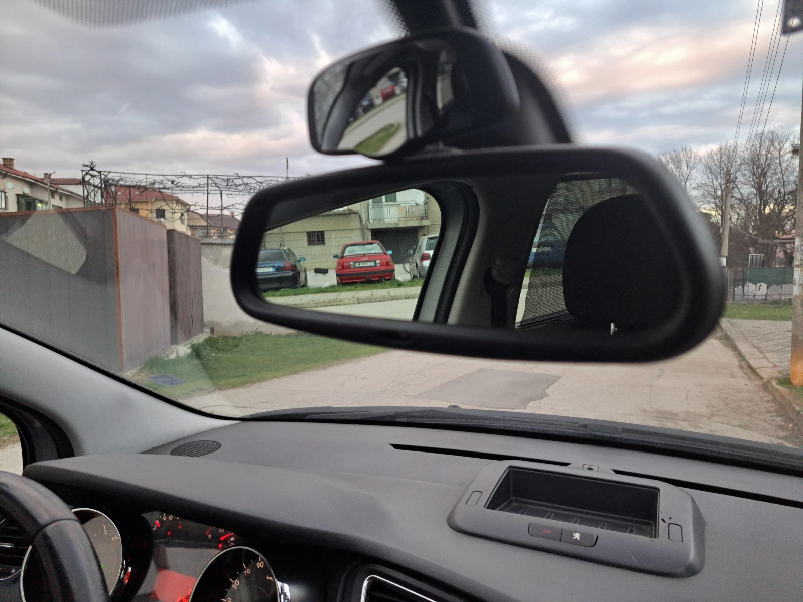 Peugeot 5008, снимка 12 - Автомобили и джипове - 54017838