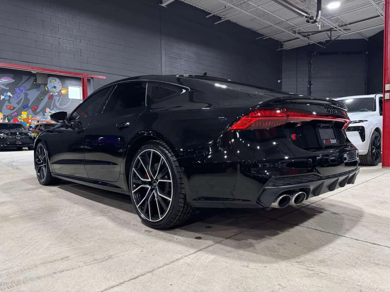 Audi S7 BLACK OPTIC CARFAX, снимка 5 - Автомобили и джипове - 54039555