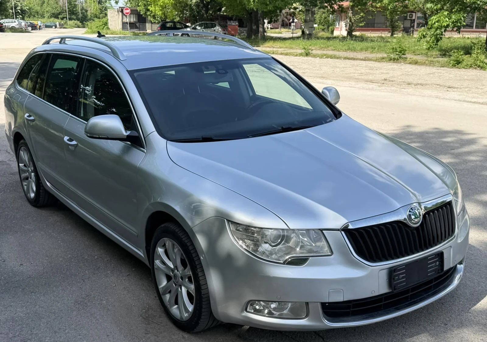 Skoda Superb 2.0 TDI, снимка 7 - Автомобили и джипове - 54671163