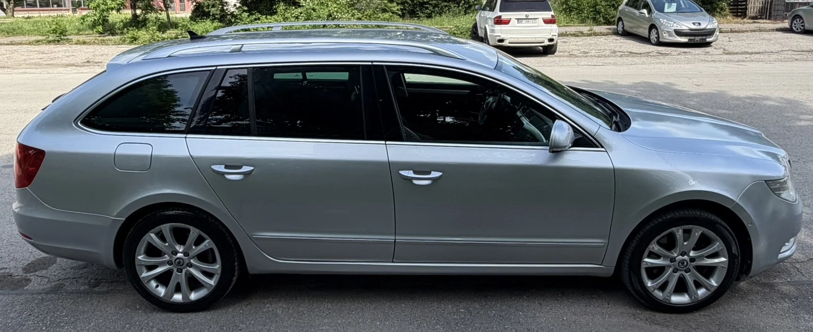 Skoda Superb 2.0 TDI, снимка 6 - Автомобили и джипове - 54671163