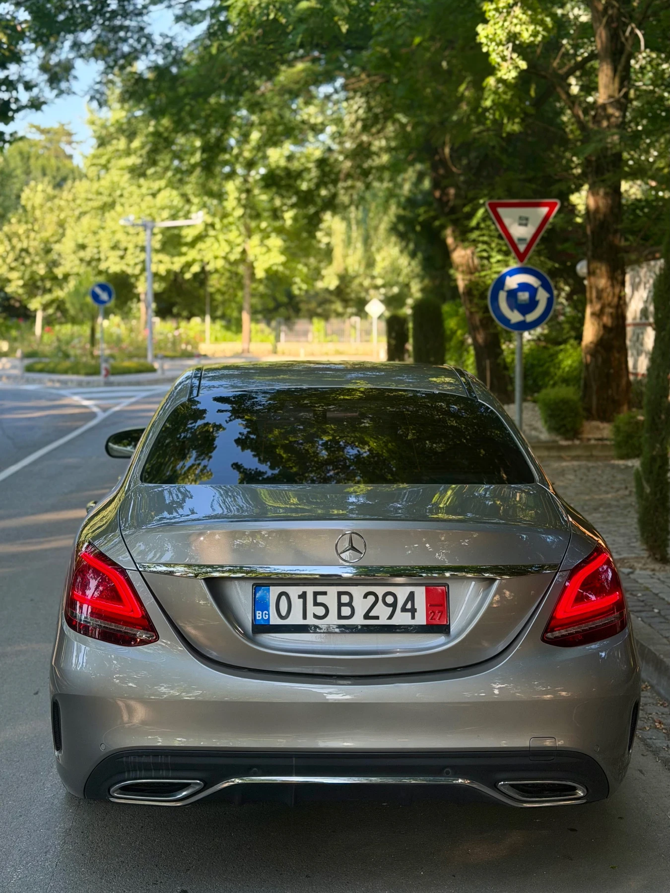 Mercedes-Benz C 220 AMG LINE/DIGITAL/CarPlay/9G-Tronic, снимка 5 - Автомобили и джипове - 55052222