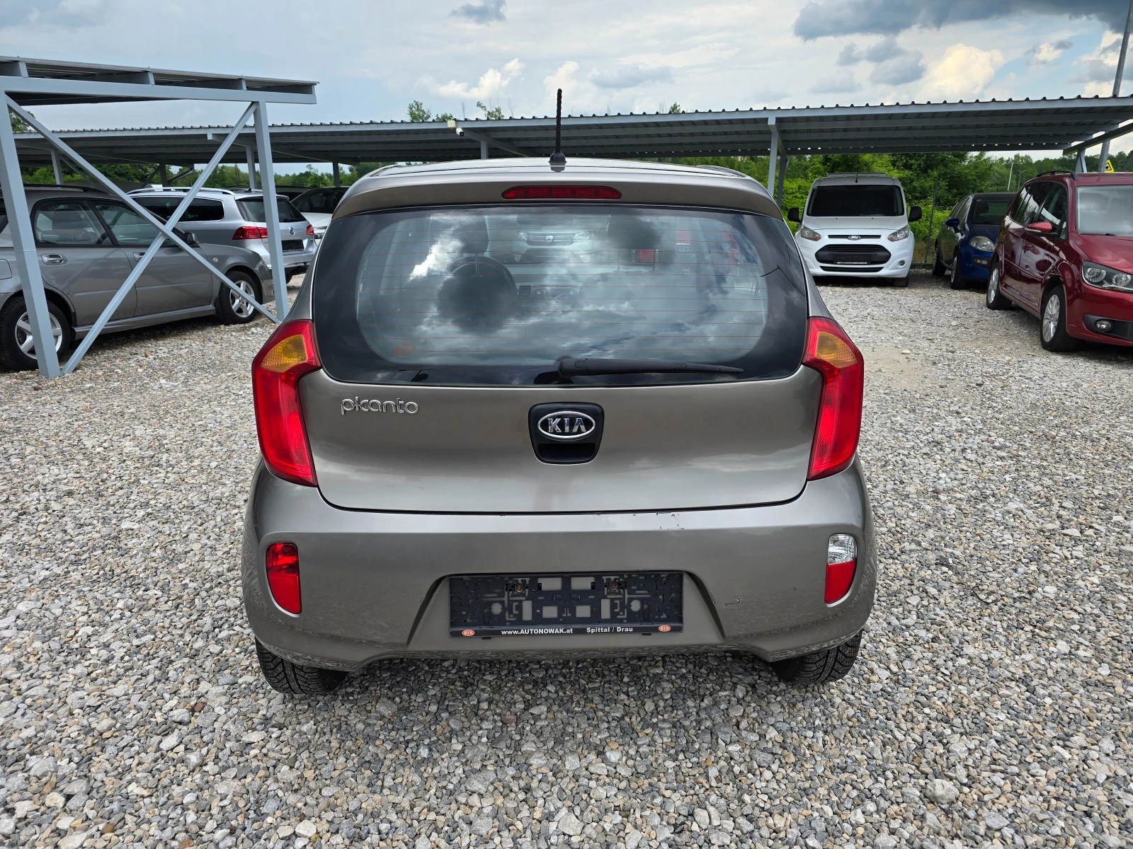 Kia Picanto 1.0 I НОВ ВНОС ! ! КЛИМАТИК, снимка 4 - Автомобили и джипове - 55058882