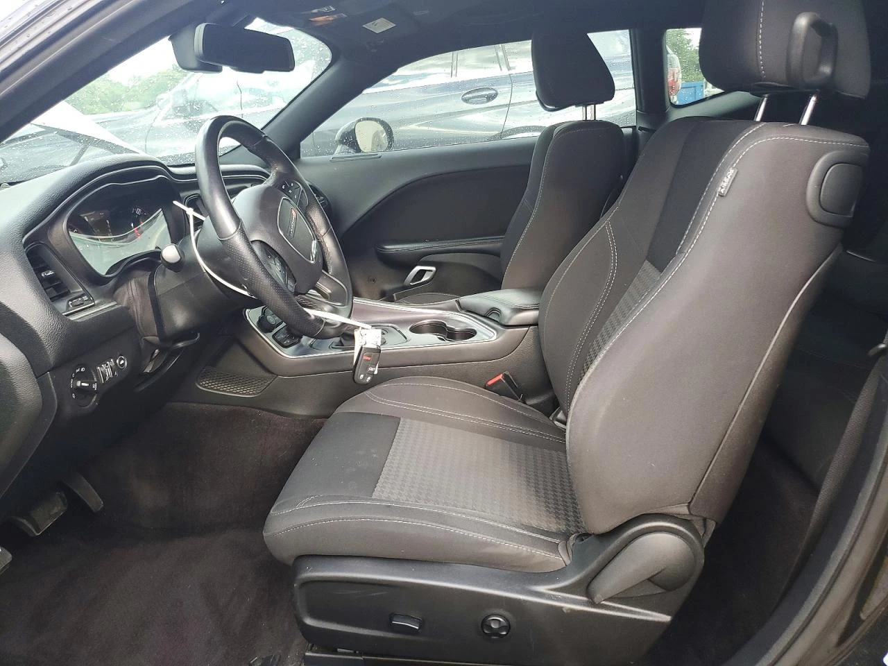 Dodge Challenger 5.7l R, снимка 7 - Автомобили и джипове - 55464577