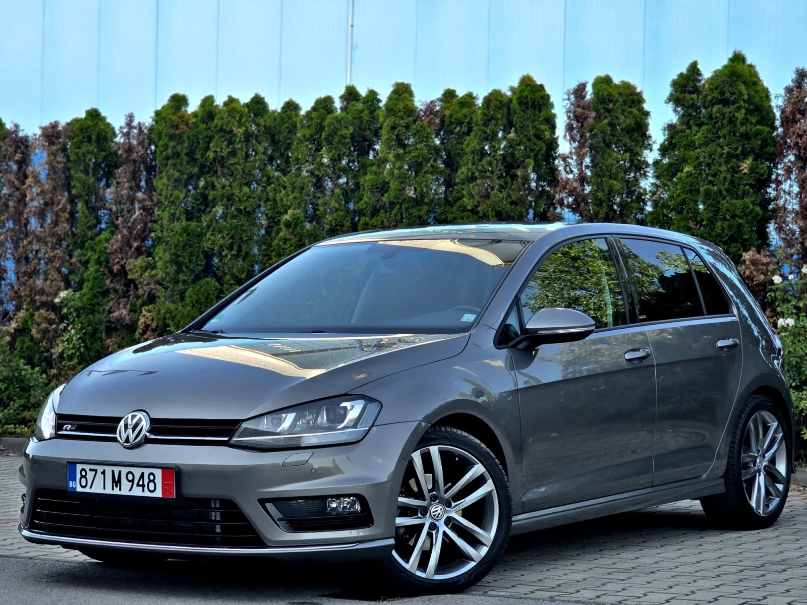 VW Golf R-line 2.0tdi/DSG/Bi Xenon/Navi/Euro 6  , снимка 2 - Автомобили и джипове - 55646139