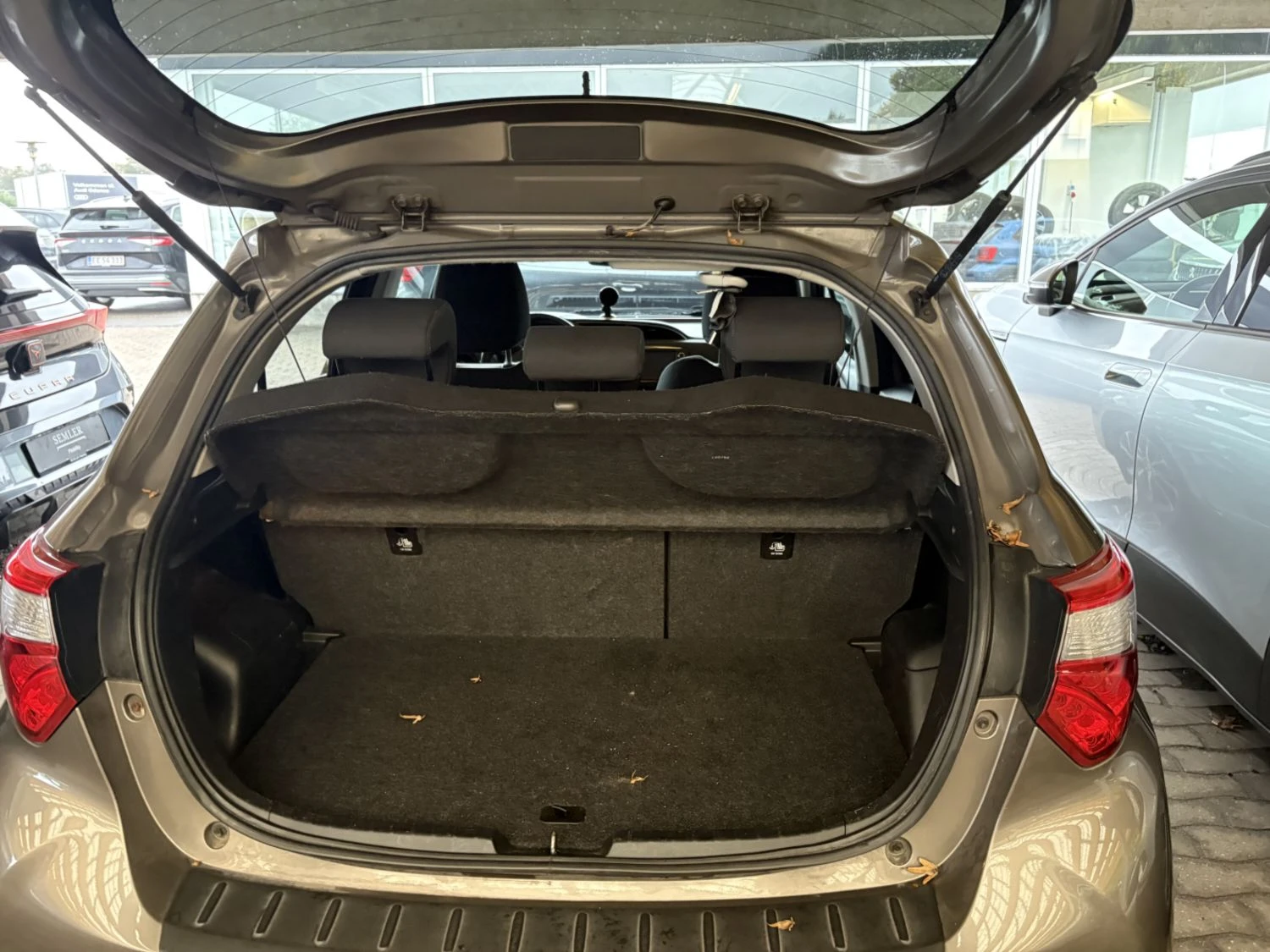 Toyota Yaris 1.5 ������ | Mobile.bg � ����������� 10
