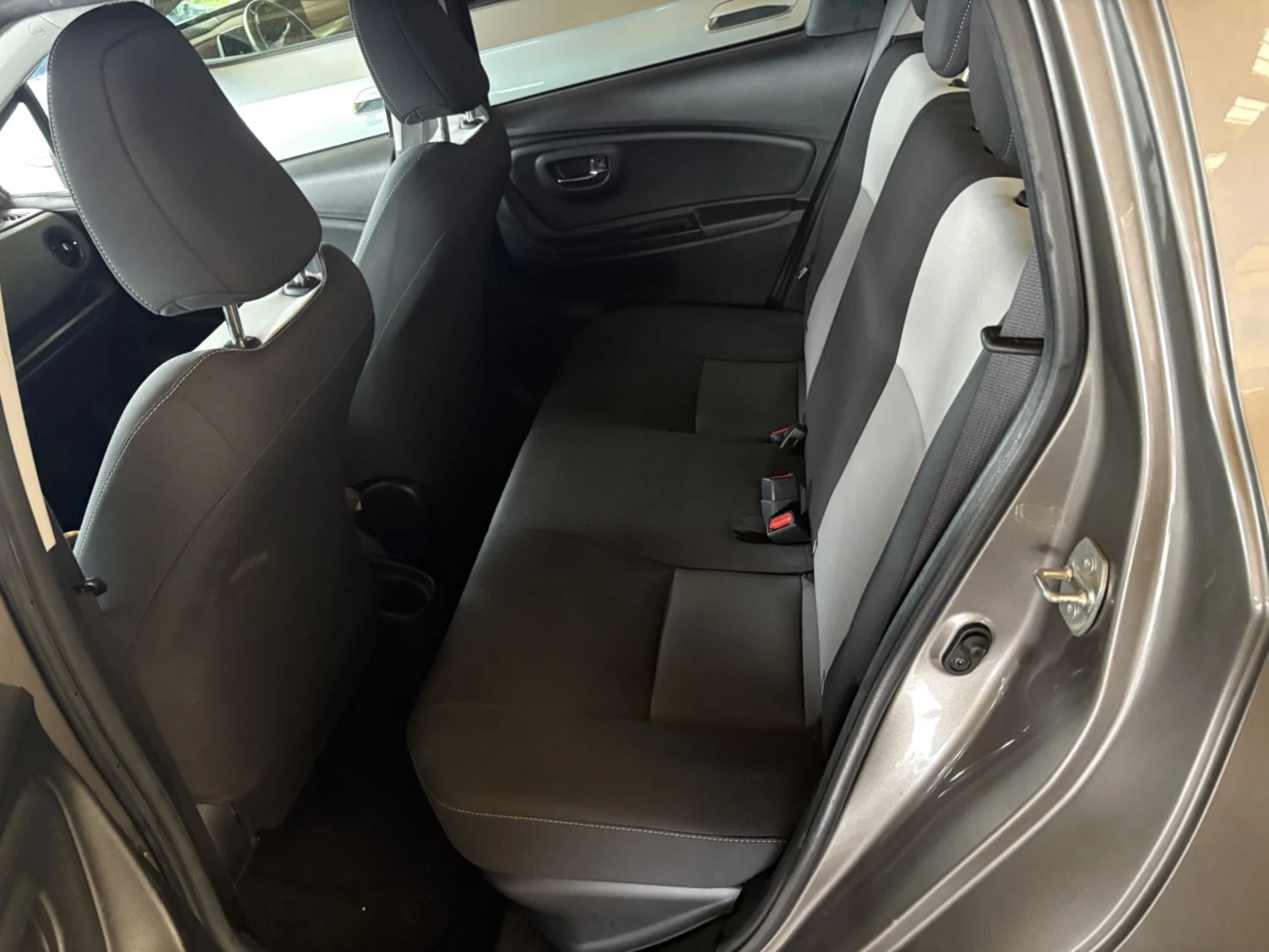 Toyota Yaris 1.5 ������ | Mobile.bg � ����������� 9