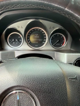 Mercedes-Benz GLK 3.2, снимка 7