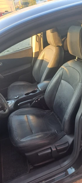 Nissan Qashqai 2.0dci Avtomatik, снимка 3