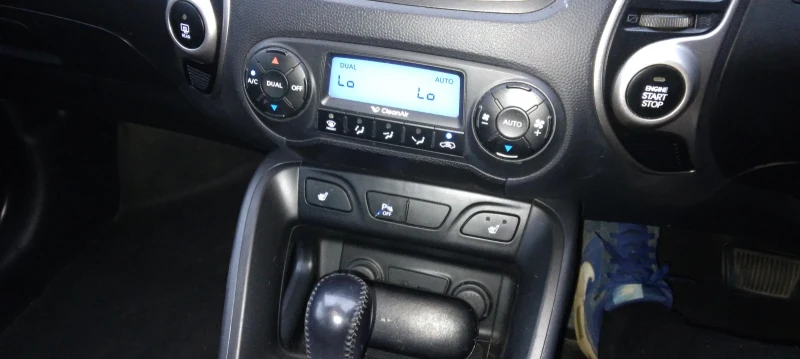 Hyundai IX35, снимка 10 - Автомобили и джипове - 52570952