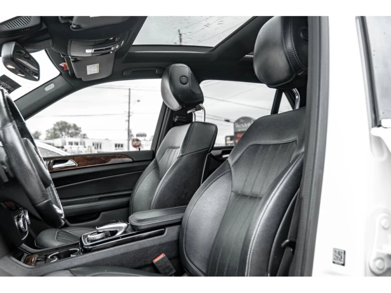 Mercedes-Benz GLE 400 2017 * CARFAX* АВТОФИНАНСИРАНЕ* Цена до България* , снимка 13 - Автомобили и джипове - 52900043