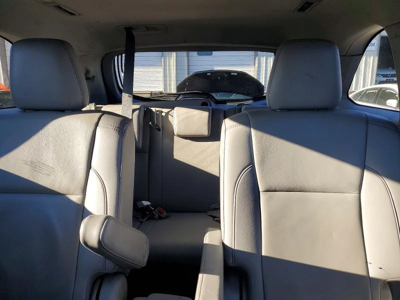 Toyota Highlander 3.5L 6 All wheel drive, снимка 14 - Автомобили и джипове - 53514152