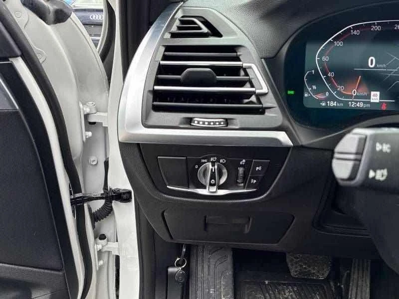 BMW X3 XDRIVE30I/CARFAX/ПАНОРАМА/ПОДГРЕВИ, снимка 11 - Автомобили и джипове - 53956538