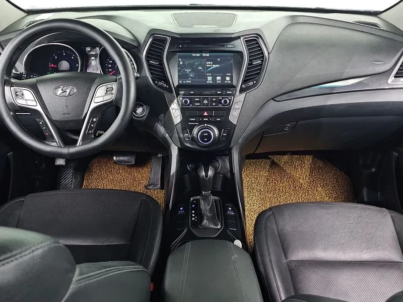 Hyundai Santa fe 2.2 CRDI 4WD - САМО 30% АВАНС, снимка 7 - Автомобили и джипове - 55740256