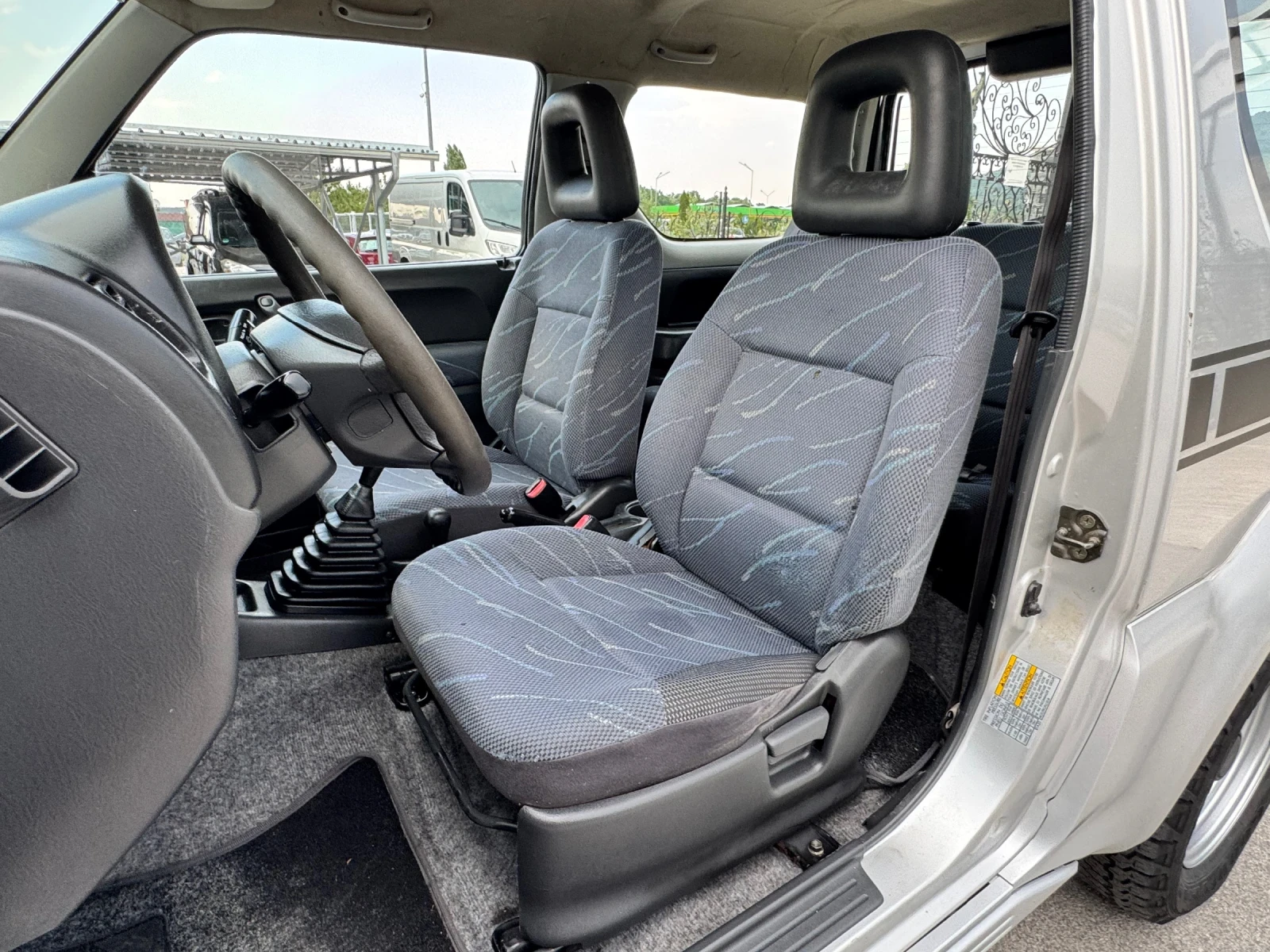 Suzuki Jimny 1.3i 4x4 ИТАЛИЯ - изображение 9