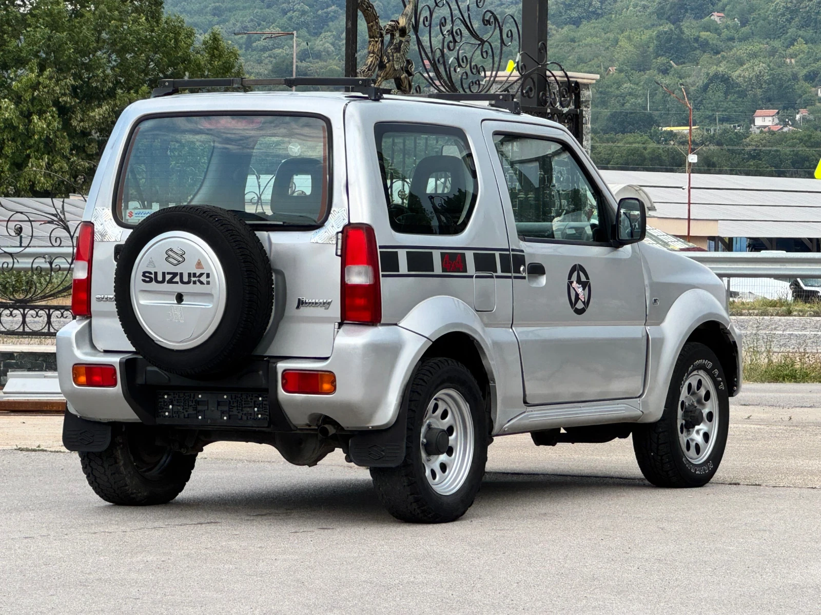 Suzuki Jimny 1.3i 4x4 ИТАЛИЯ - изображение 5