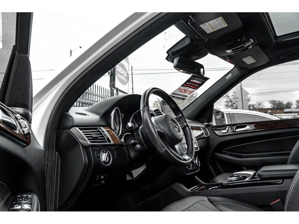 Mercedes-Benz GLE 400 2017 * CARFAX* АВТОФИНАНСИРАНЕ* Цена до България*  - изображение 8