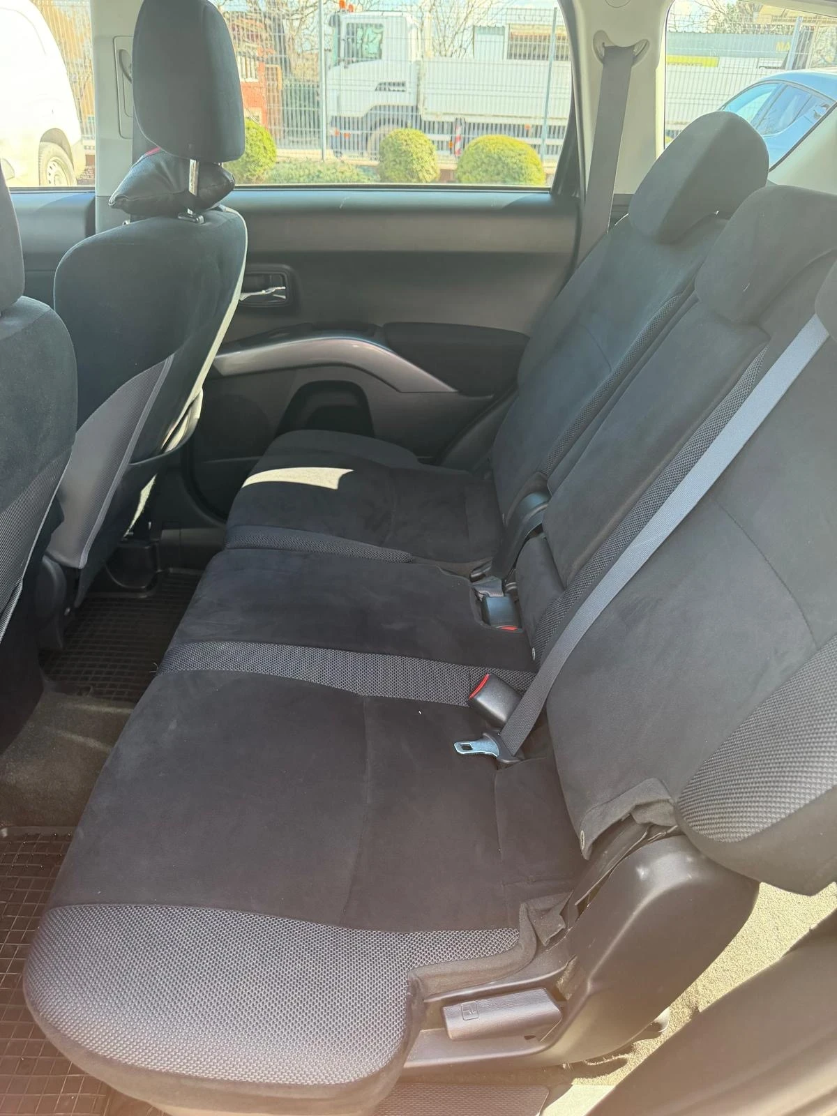 Mitsubishi Outlander 2.4 ������� ��� ��������� | Mobile.bg � ����������� 9