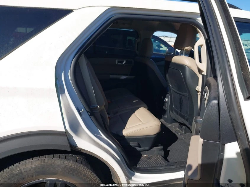 Ford Explorer 2.3l Xlt - изображение 8