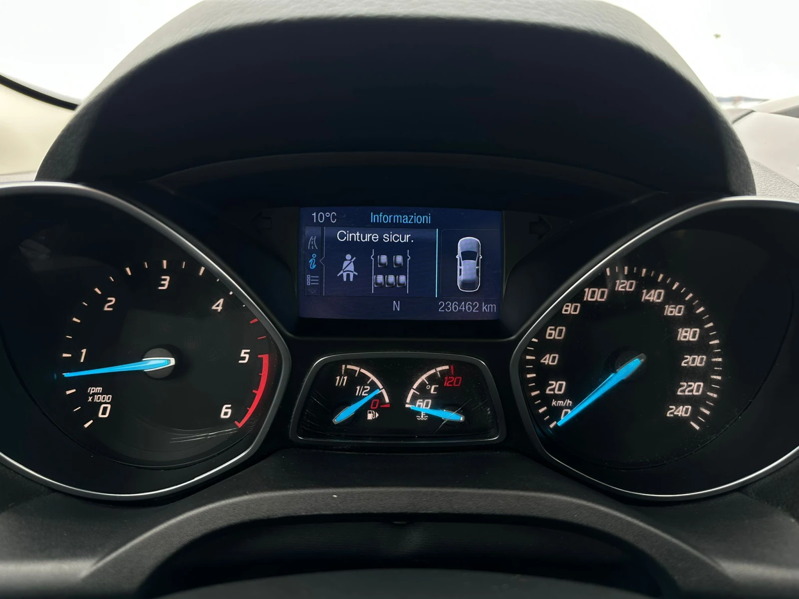 Ford Kuga / TITANIUM / KOJA / PANO / PODGREV / TOP /, снимка 16 - Автомобили и джипове - 54068297