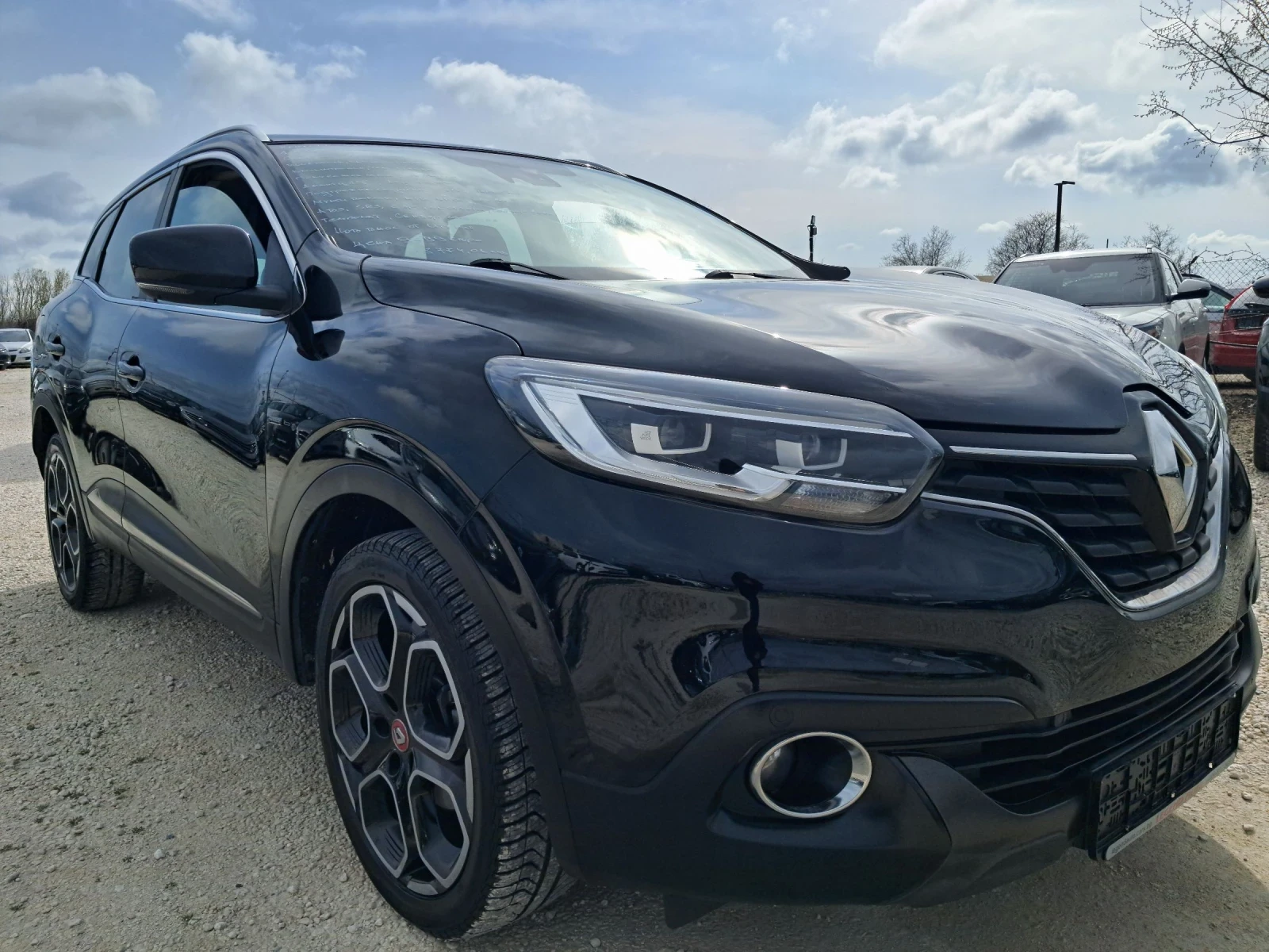 Renault Kadjar 1.5DCI HYPNOTIK  Навигация, камера, снимка 2 - Автомобили и джипове - 54196298