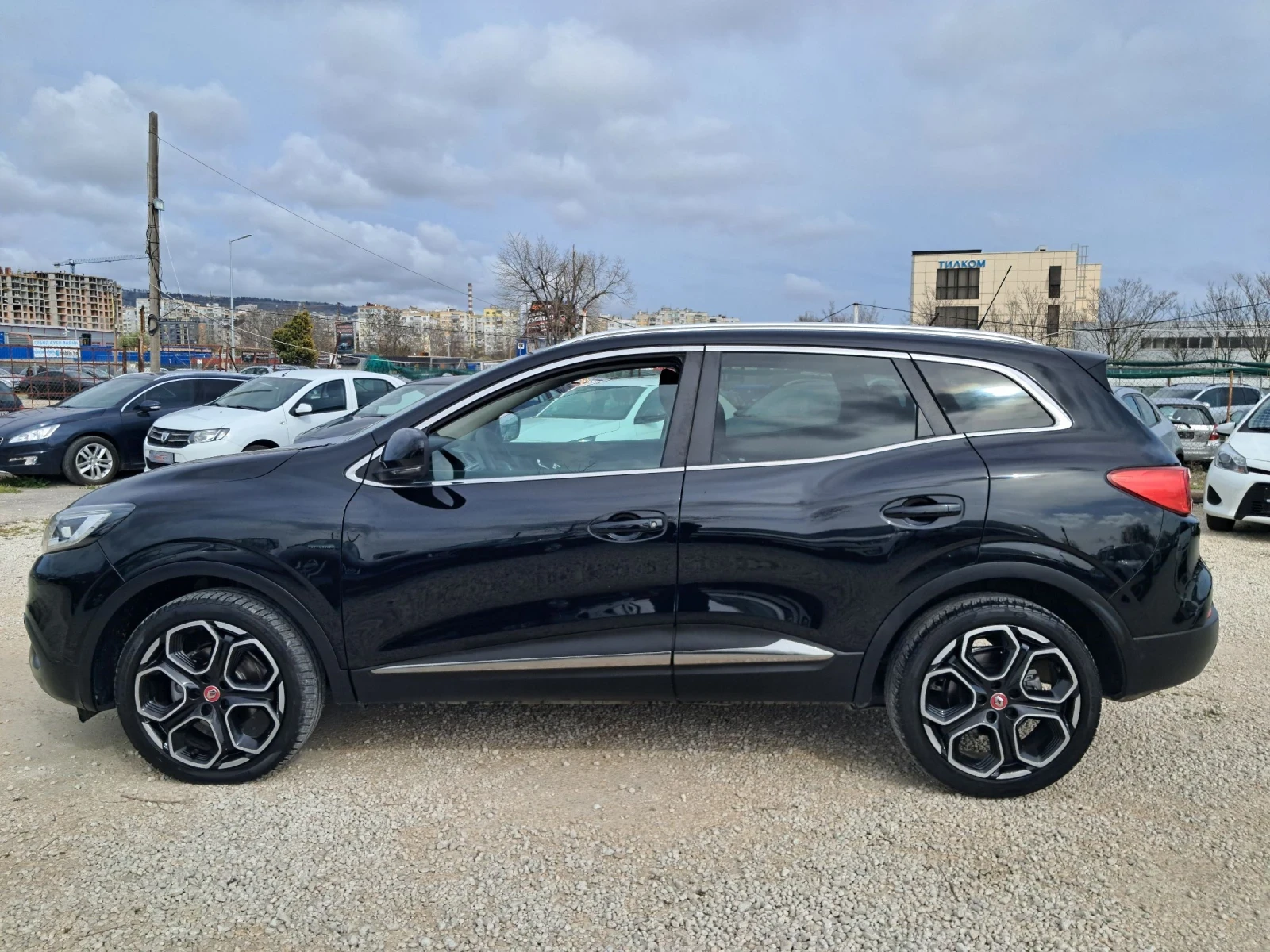 Renault Kadjar 1.5DCI HYPNOTIK  Навигация, камера, снимка 4 - Автомобили и джипове - 54196298