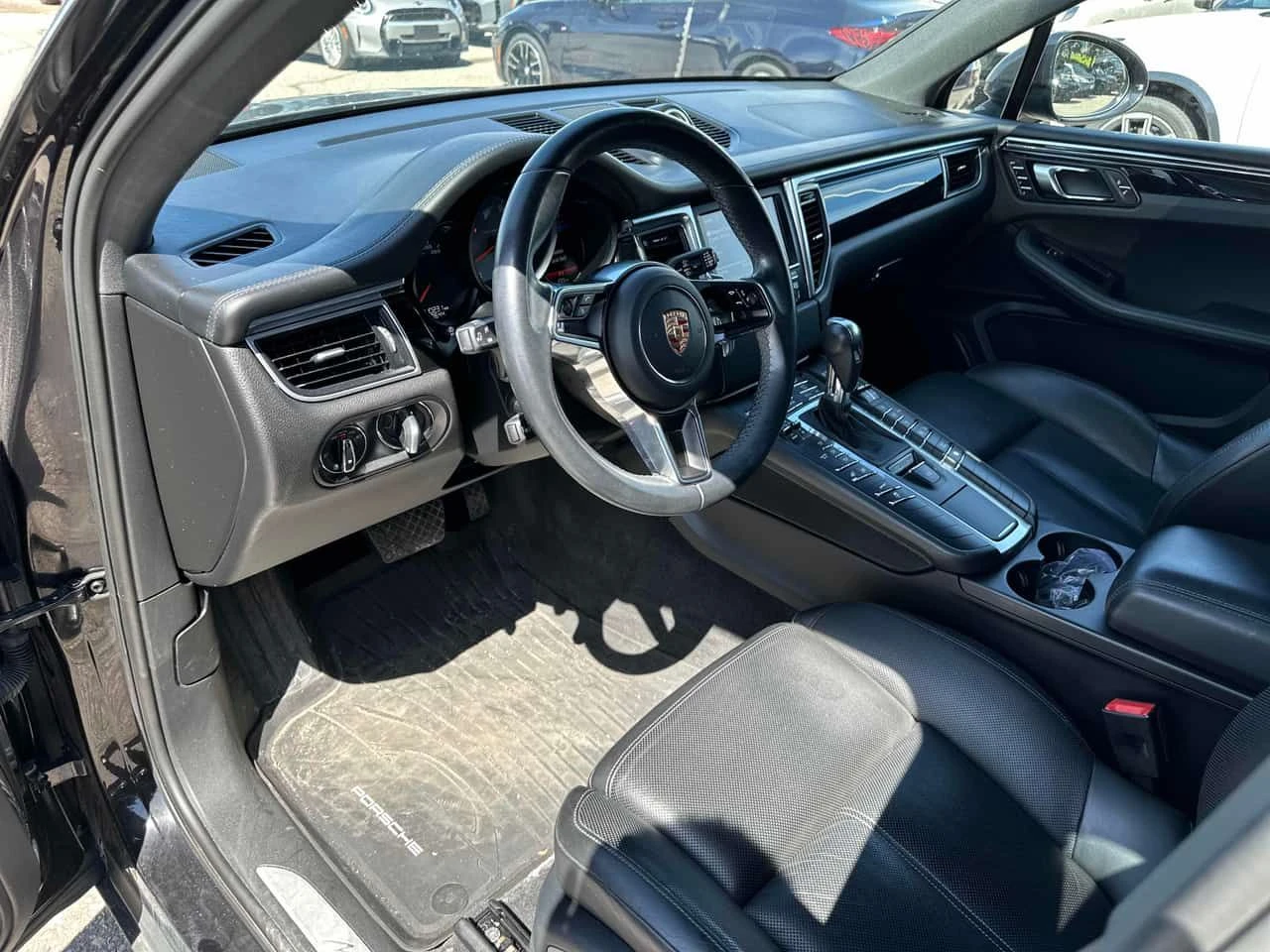 Porsche Macan S * DISTRONIC* BOSE* ОБДУХВАНЕ* ПАНО* , снимка 5 - Автомобили и джипове - 54347746
