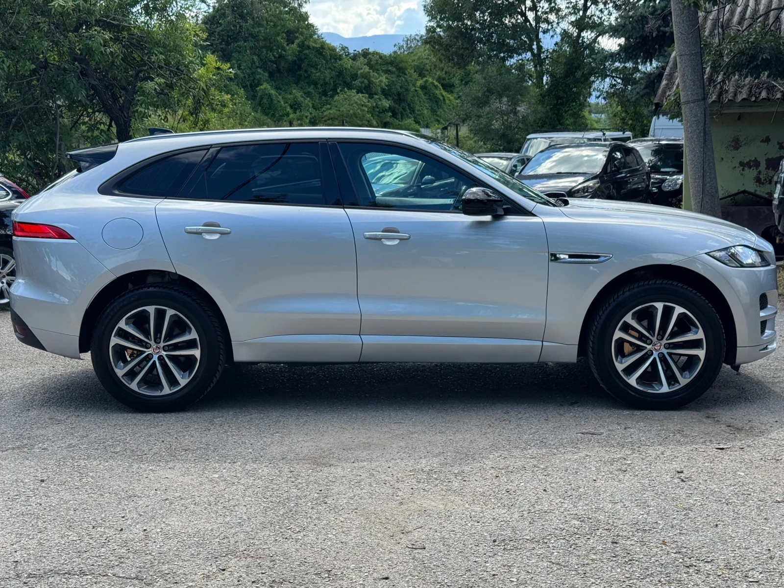 Jaguar F-PACE Реален Пробег! Уникално Запазен Джип!, снимка 4 - Автомобили и джипове - 54969487