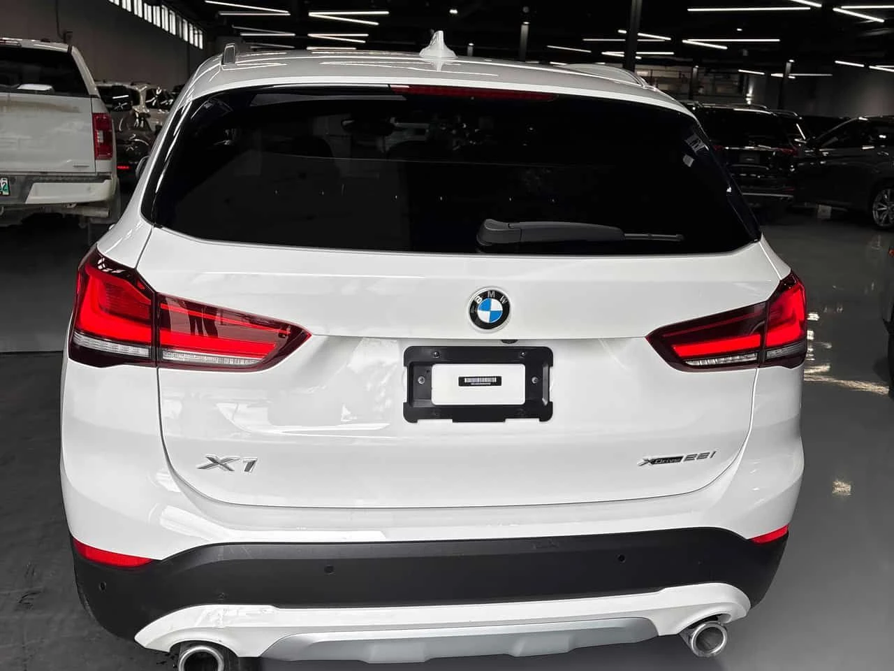 BMW X1 * xDrive28i * ЛИЦЕНЗИРАН ДИЛЪР * CARFAX, снимка 4 - Автомобили и джипове - 55579270