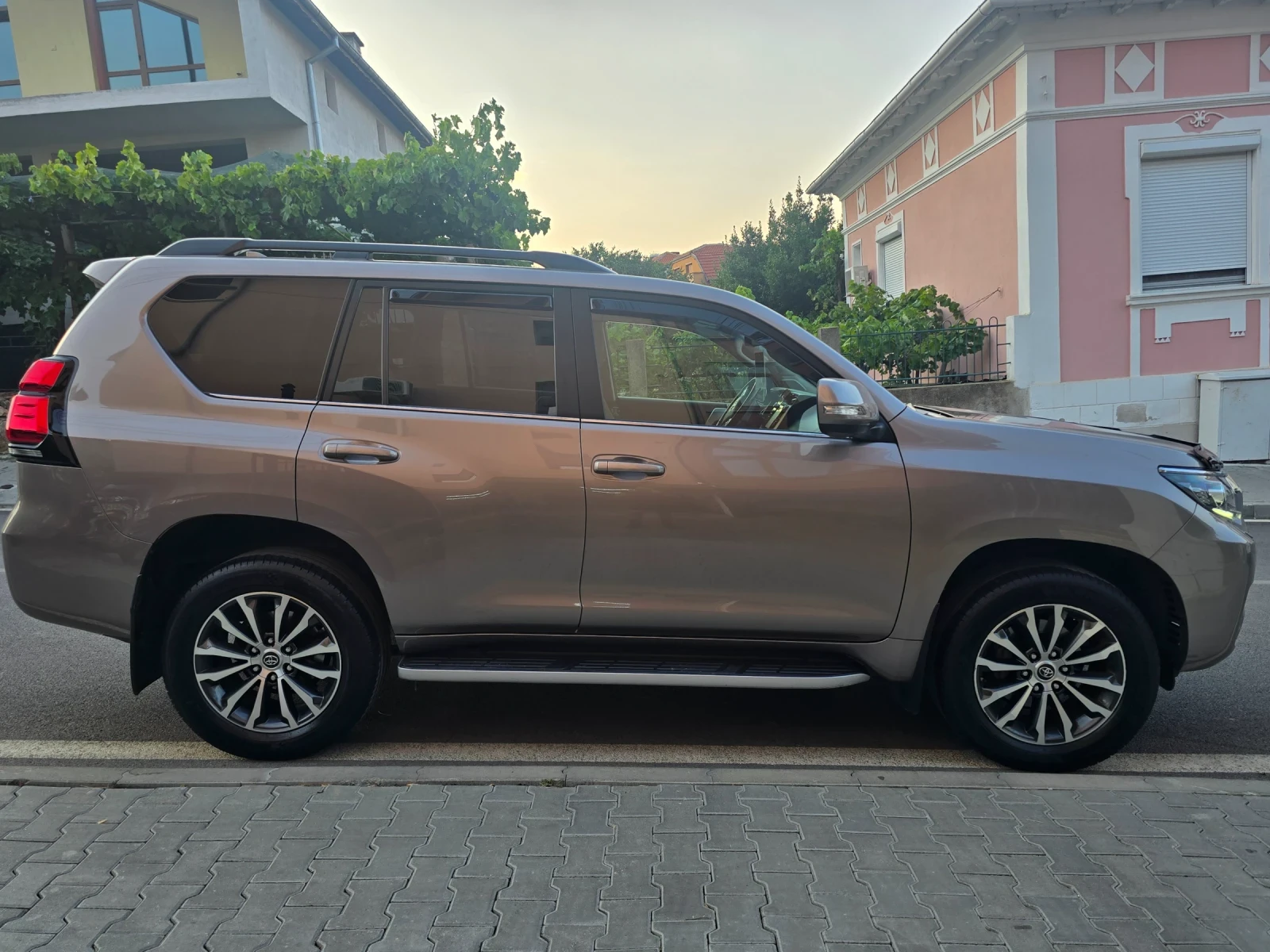 Toyota Land cruiser J150 Prado , снимка 5 - Автомобили и джипове - 55619247