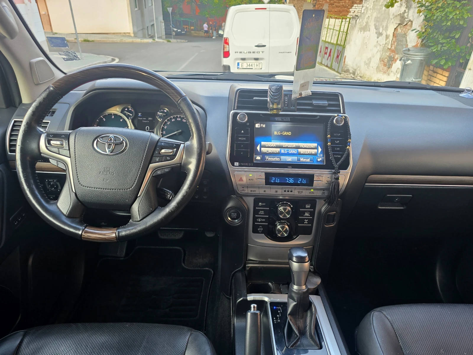 Toyota Land cruiser J150 Prado , снимка 12 - Автомобили и джипове - 55619247