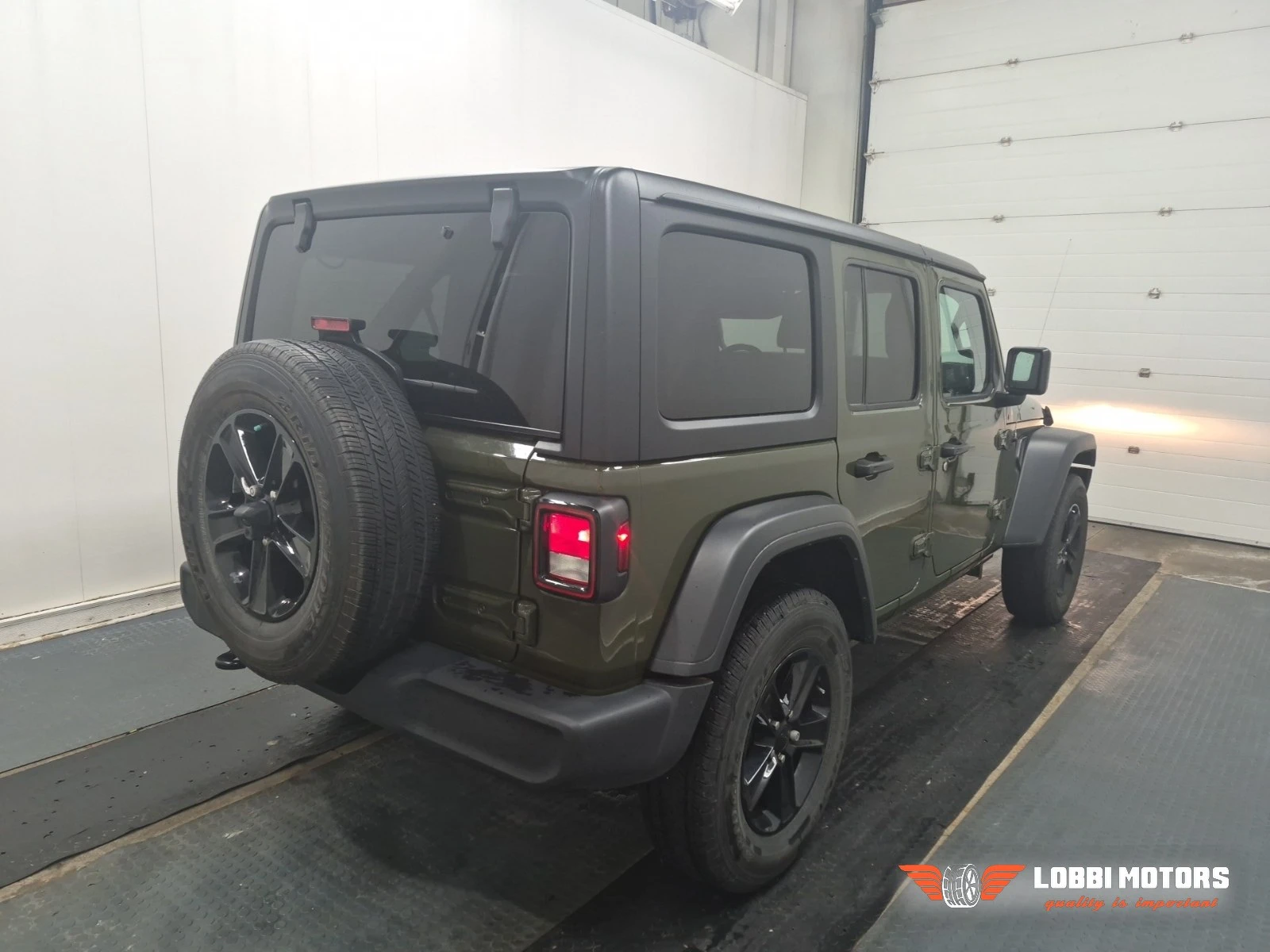 Jeep Wrangler, снимка 3 - Автомобили и джипове - 55928357