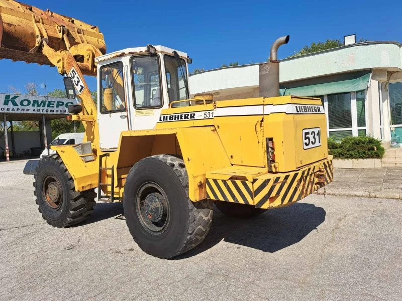 Челен товарач Liebherr L 531, снимка 10 - Индустриална техника - 46734838