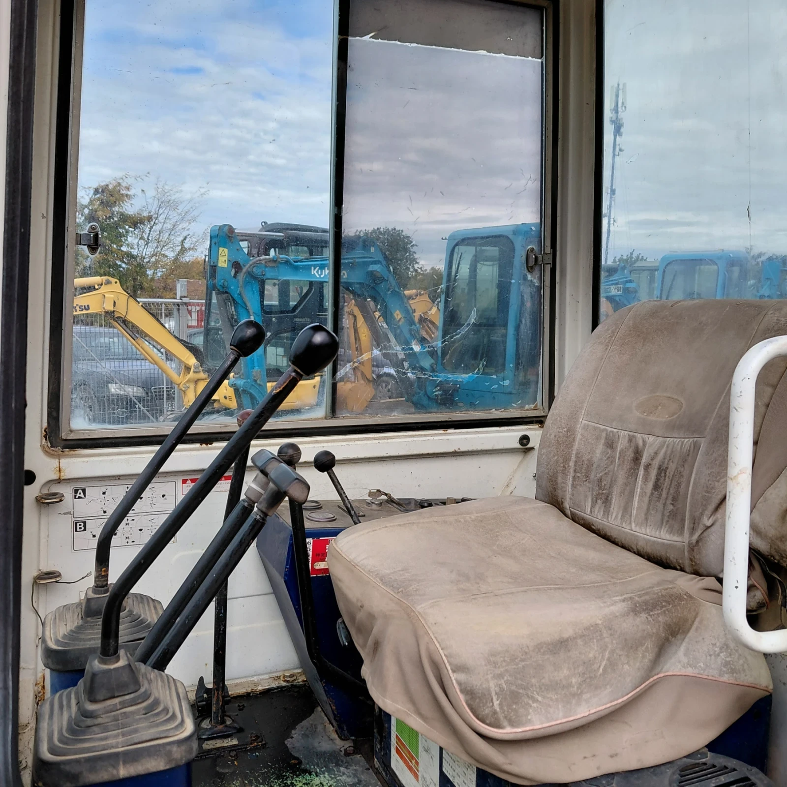 Багер Komatsu PC15-2 * ПРОМОЦИЯ * , снимка 10 - Индустриална техника - 54528243