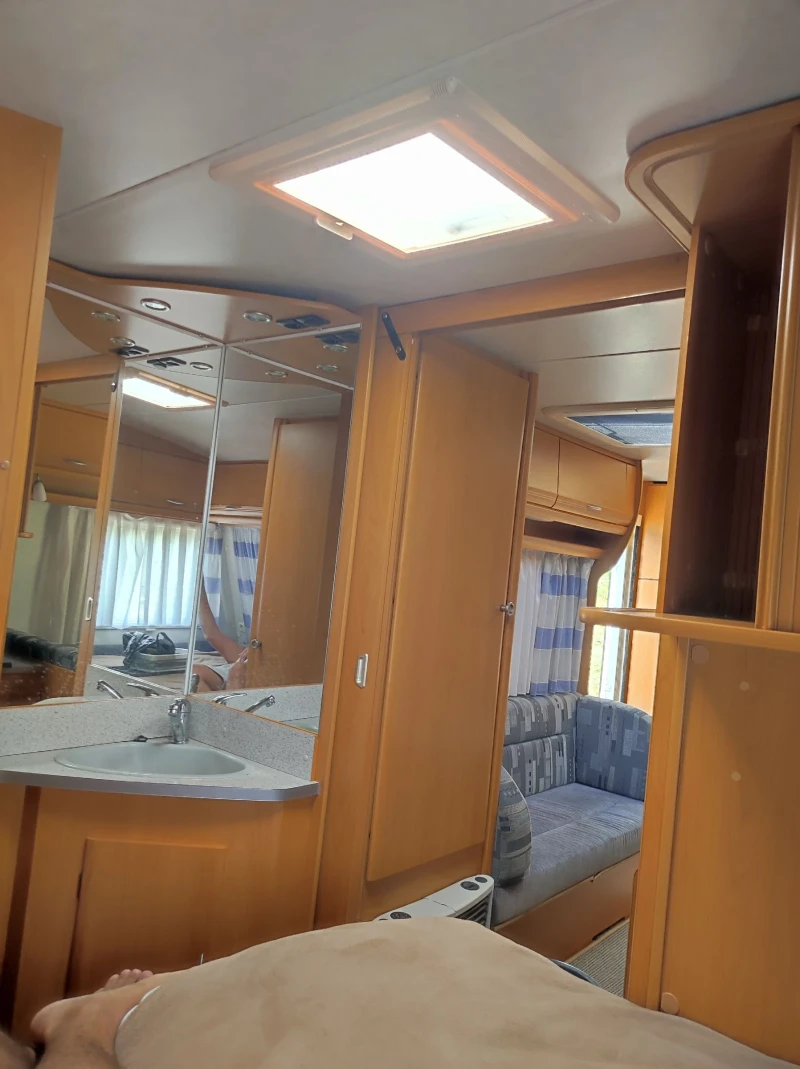 Каравана Wilk Соларна с-ма, снимка 9 - Каравани и кемпери - 52673222