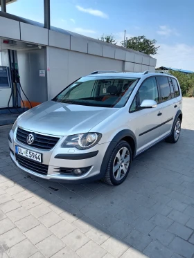 VW Touran 2.0 140 8 клапана CROSS , снимка 2