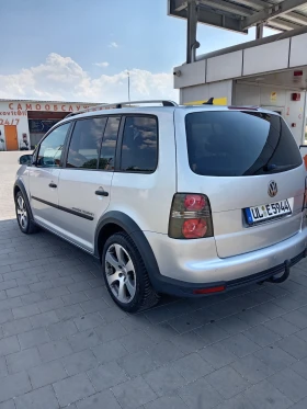 VW Touran 2.0 140 8 клапана CROSS , снимка 5