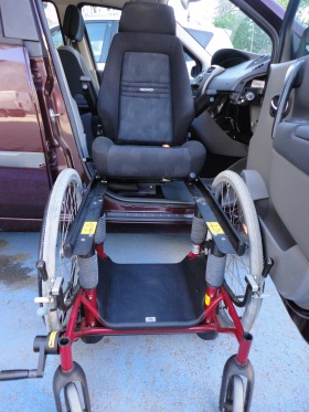 Renault Scenic 2.0I За хора с увреждания, снимка 12