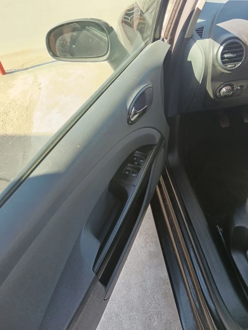 Seat Leon 1.9 * 105* , снимка 10 - Автомобили и джипове - 47408755