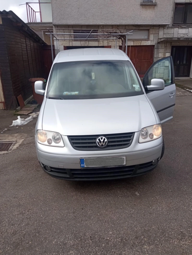 VW Caddy Life, снимка 2 - Автомобили и джипове - 49343568