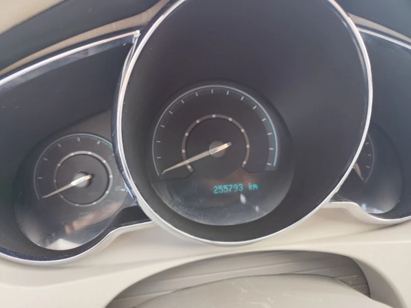 Chevrolet Malibu Канада , снимка 15 - Автомобили и джипове - 51577840