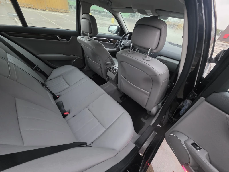 Mercedes-Benz C 220 2.2 CDI-Elegance, снимка 15 - Автомобили и джипове - 52015613