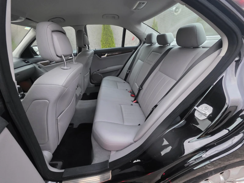 Mercedes-Benz C 220 2.2 CDI-Elegance, снимка 16 - Автомобили и джипове - 52015613