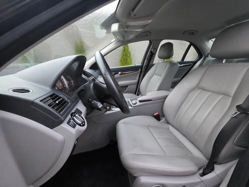 Mercedes-Benz C 220 2.2 CDI-Elegance, снимка 9 - Автомобили и джипове - 52015613